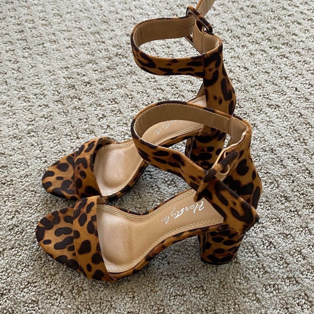 Cheetah Print Strappy Heels Size 7